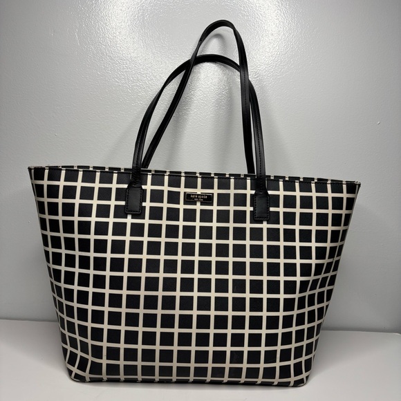 kate spade Handbags - Kate Spade Large Tote Bag